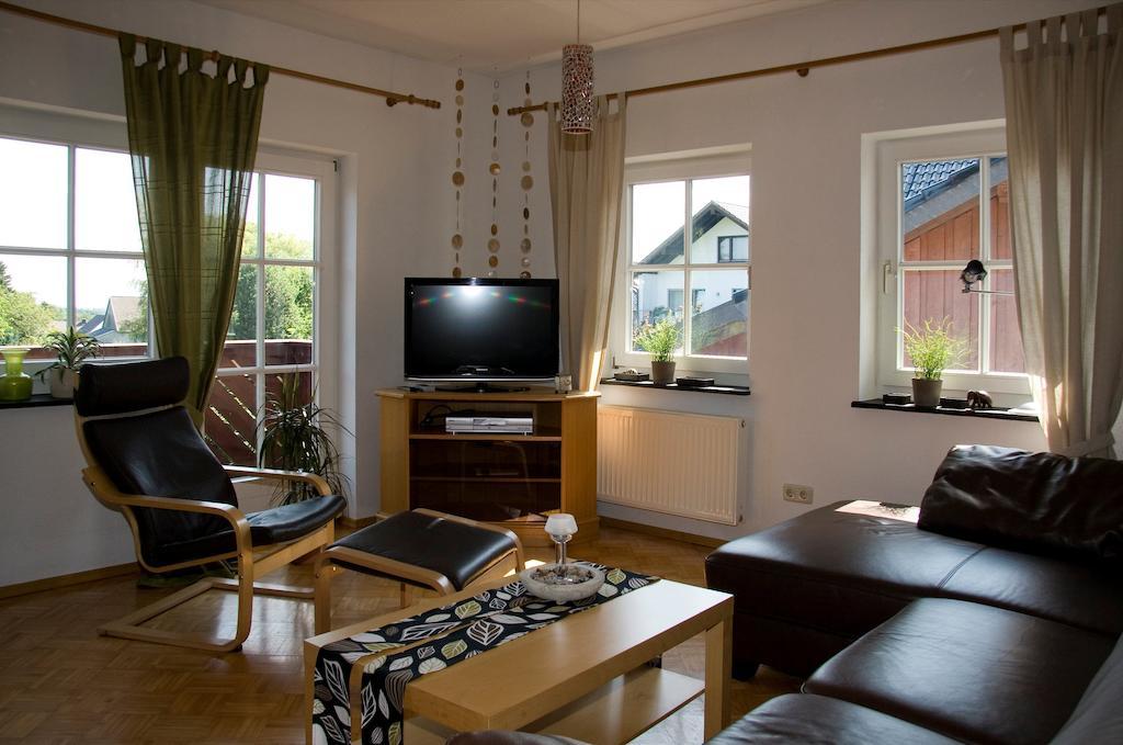 Ferienhaus Ginsterblüte Schleiden Zimmer foto